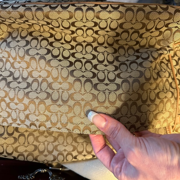 Coach shoulder bag with multiple pockets and zipper pocket. Great condition. - Picture 7 of 7